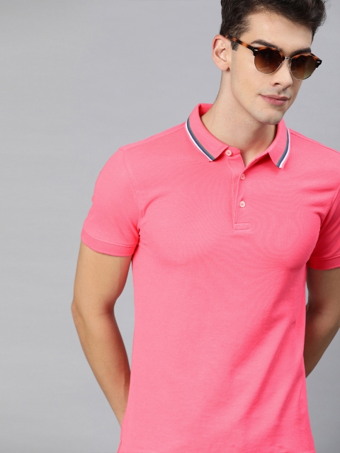 

Levis Men Pink Solid Polo Collar Pure Cotton T-shirt