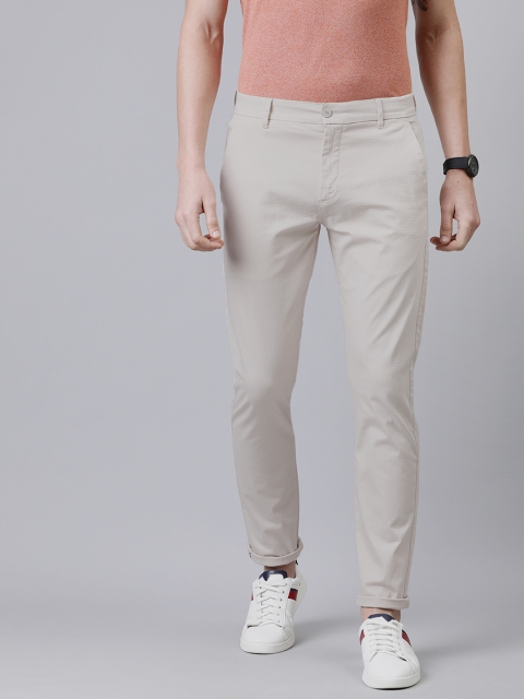 

Levis Men Off-White Slim Tapered Fit Self Design Chinos