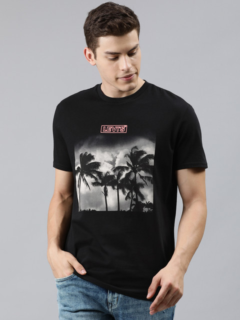 

Levis Men Black Printed Round Neck Pure Cotton T-shirt