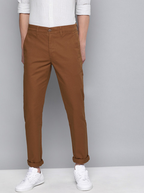 

Levis Men Rust Brown 512 Slim Tapered Fit Solid Chinos