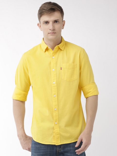 

Levis Men Yellow Slim Fit Solid Casual Shirt