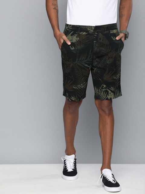 

Levis Men Green & Black 502 Standard Tapered Fit Printed Chino Shorts