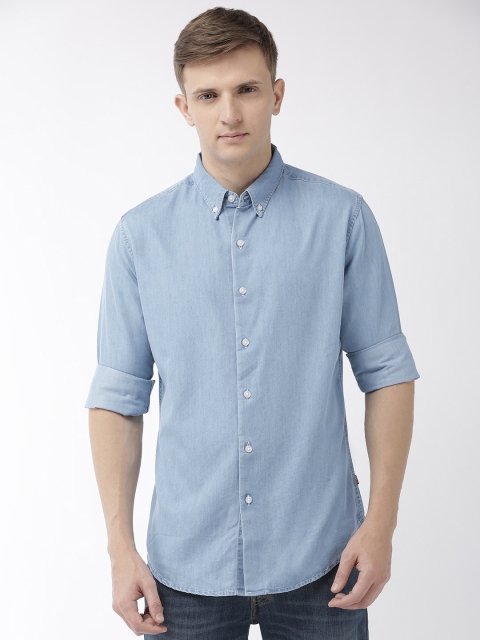 

Levis Men Blue Slim Fit Solid Casual Chambray Shirt