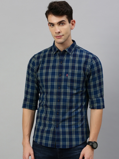 

Levis Men Blue & Off-White Slim Fit Checked Casual Shirt