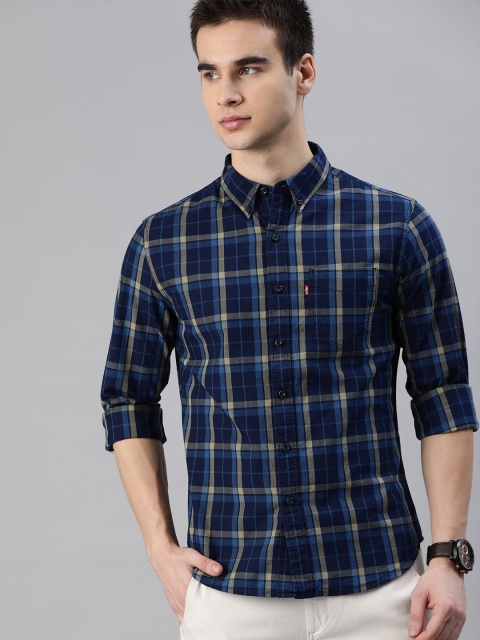 Men Navy Blue & Off-White Slim Fit Checked Casual Shirt