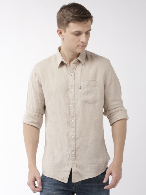 

Levis Redloop Men Beige Regular Fit Solid Casual Shirt