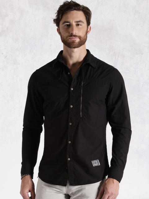 

RDSTR Men Black Regular Fit Solid Casual Shirt