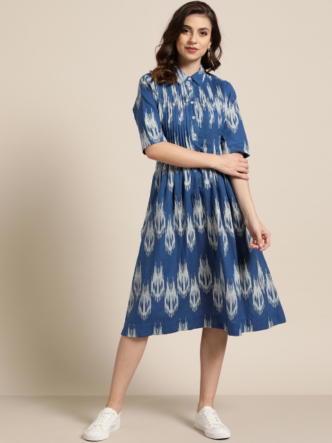 

Sangria Women Blue & White Printed Shirt Dress