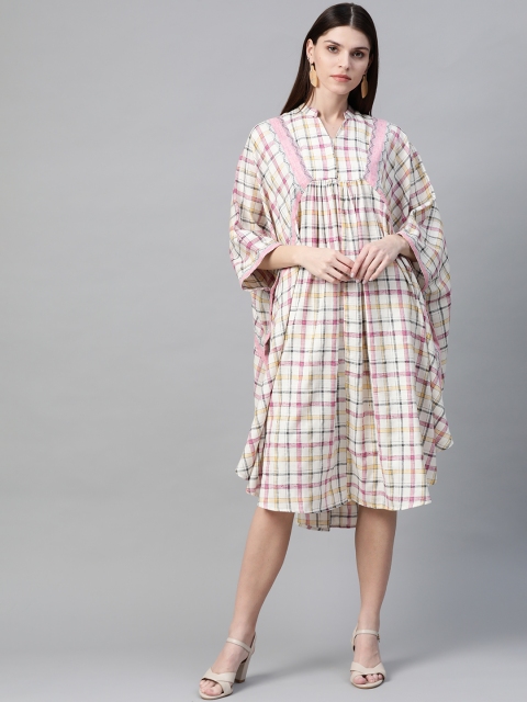 

Sangria Women Off-White & Pink Checked Kaftan Dress