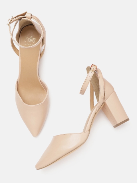 

her by invictus Women Nude-Coloured Solid Mid-Top Cushioned Pumps