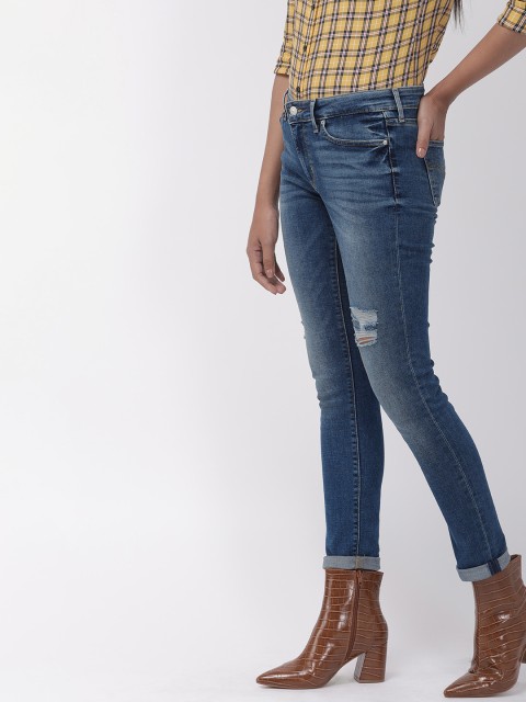 

Levis Women Blue 711 Skinny Fit Mid-Rise Mildly Distressed Stretchable Jeans