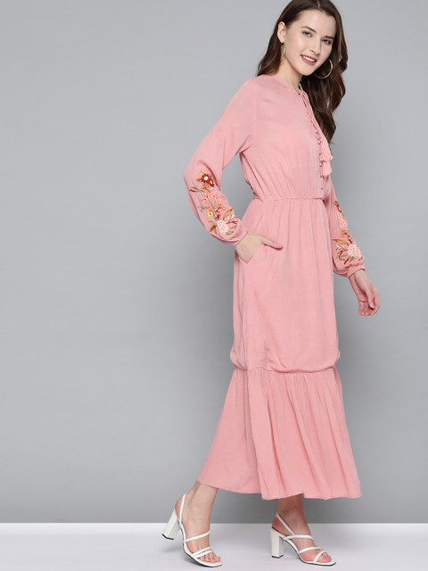 

Mast & Harbour Women Pink Solid Tiered Maxi Dress