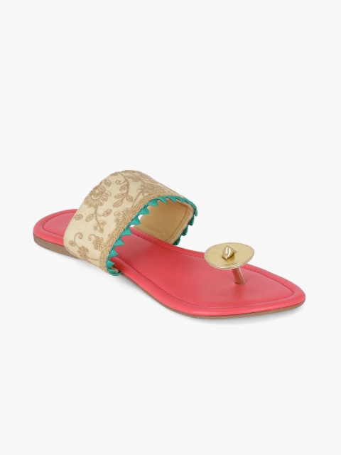 

The Tassle Life Women Gold-Toned Woven Design One Toe Flats