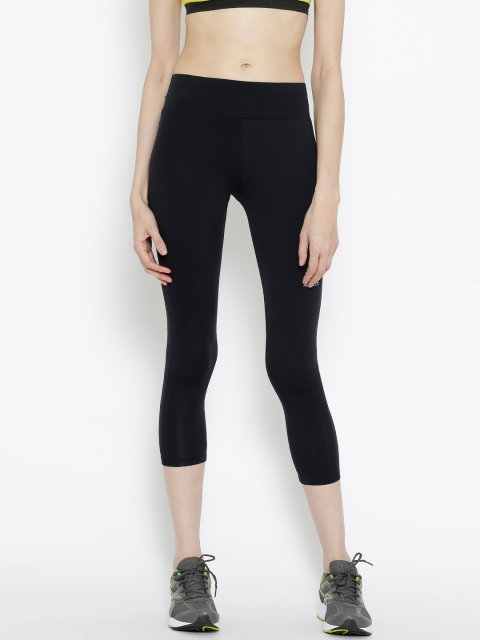 

Restless Black Action Wear Capris