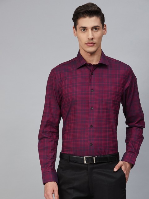 

Blackberrys Men Red & Navy Blue Slim Fit Checked Formal Shirt