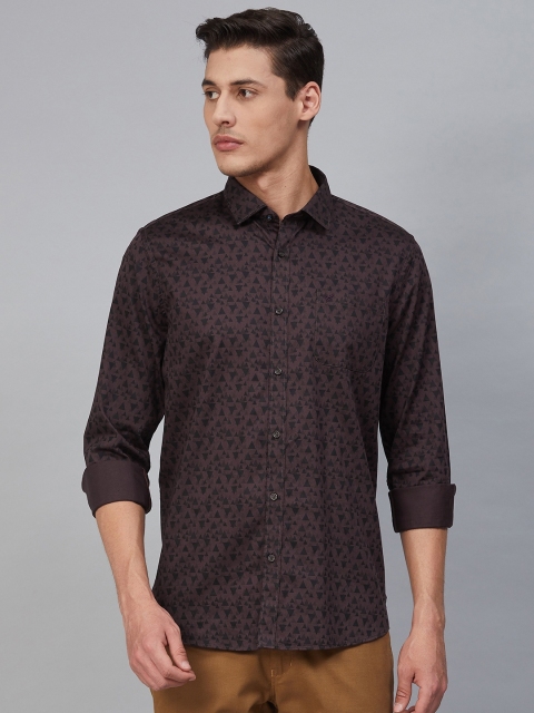 

Blackberrys Men Burgundy & Black Slim Fit Geometric Print Casual Shirt