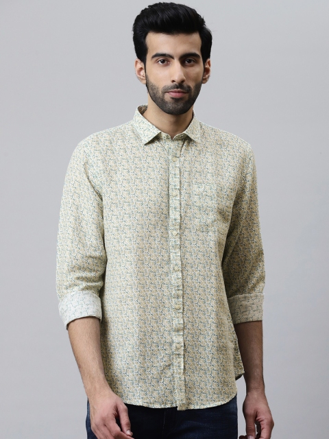 

Blackberrys Men Beige & Off-White Slim Fit Ditsy Floral Printed Casual Shirt
