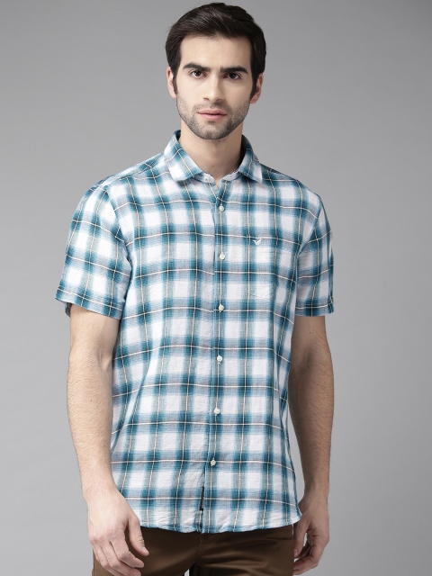 

Blackberrys Men White & Blue Slim Fit Checked Casual Shirt