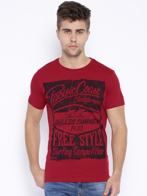 

IZOD Red Printed T-shirt