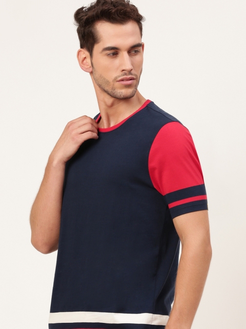 

Mast & Harbour Men Navy Blue Solid Round Neck T-shirt