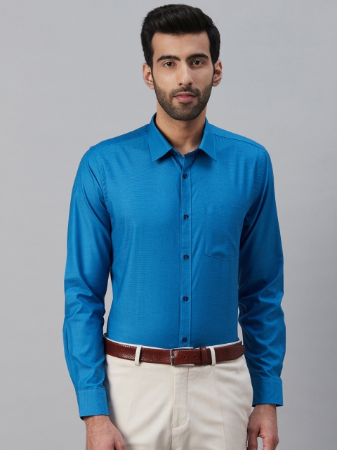 

Blackberrys Men Blue Slim Fit Solid Semiformal Shirt