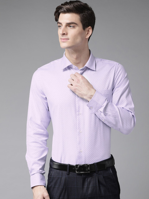 

Blackberrys Men Lavender & White Slim Fit Textured Formal Shirt