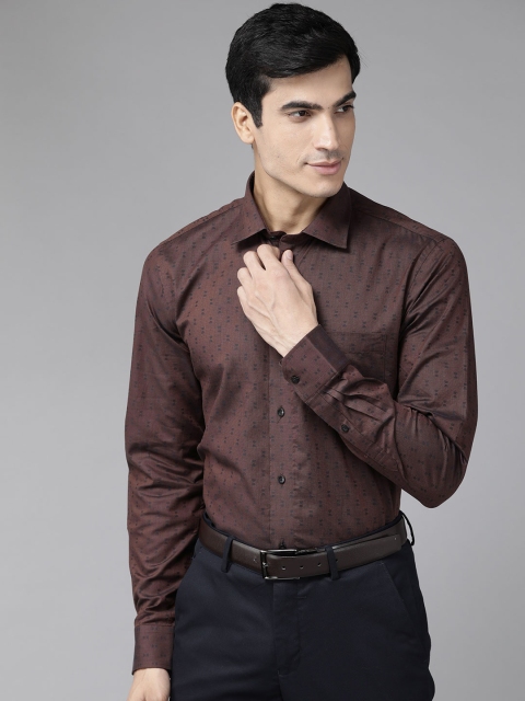 

Blackberrys Men Coffee Brown & Navy Blue Slim Fit Pure Cotton Geometric Print Formal Shirt