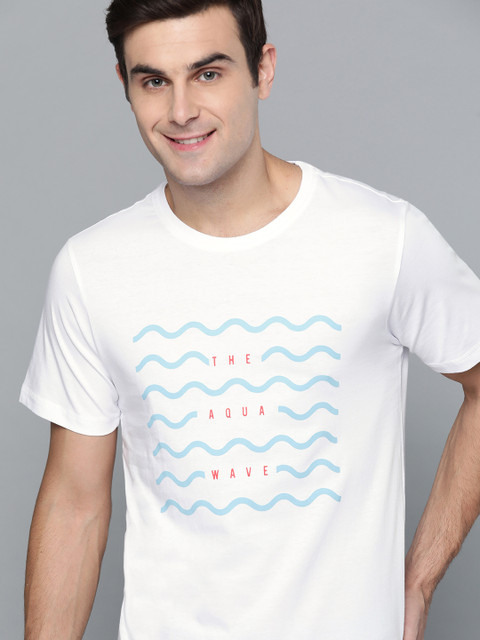 

Mast & Harbour Men White & Blue Printed Round Neck T-shirt