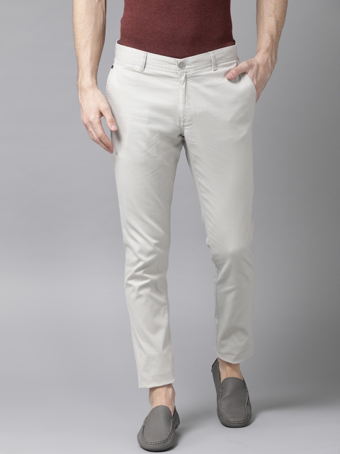 

Blackberrys Men Grey Sharp Fit Self Design Regular Trousers