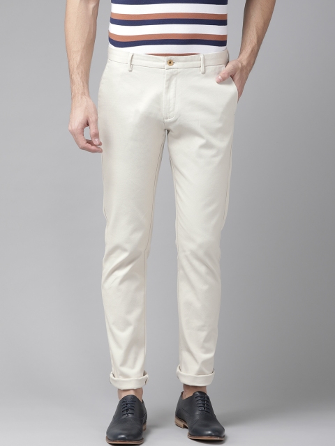 

Blackberrys Men Off-White B-95 Sharp Regular Fit Self Design Regular Trousers
