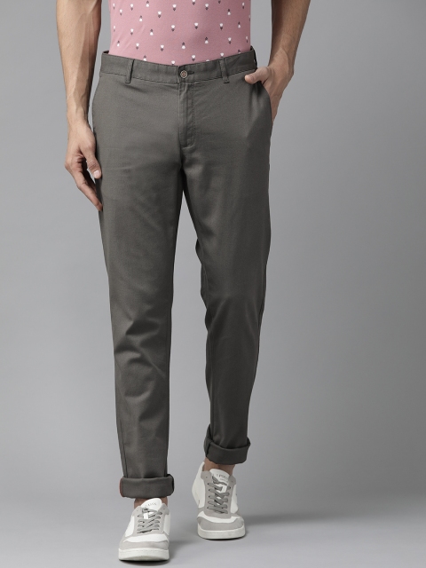 

Blackberrys Men Charcoal Grey Lean Fit Self Design Chinos