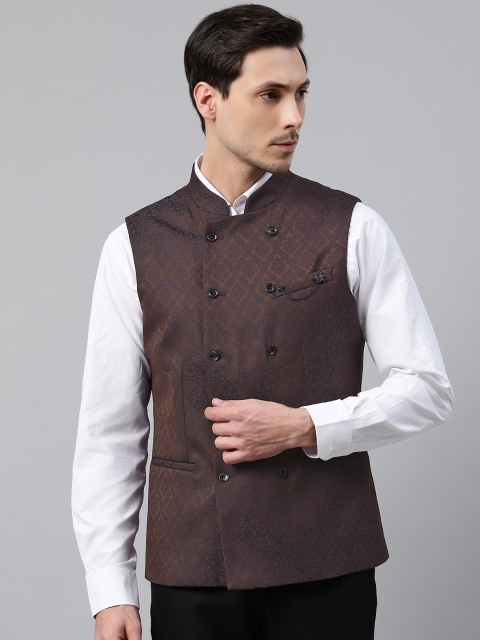 

Blackberrys Men Wine-Coloured & Navy Blue Slim Fit Woven Design Nehru Jacket with Brooch, Burgundy