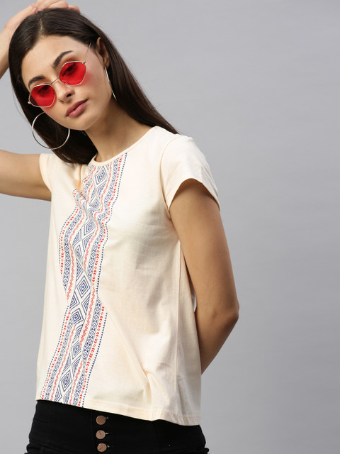 

Chemistry Women Off-White Printed Round Neck T-shirt