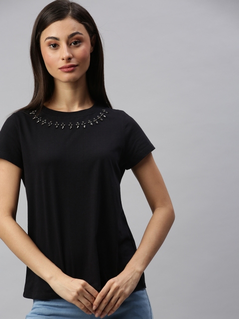 

Chemistry Women Black Solid Round Neck T-shirt