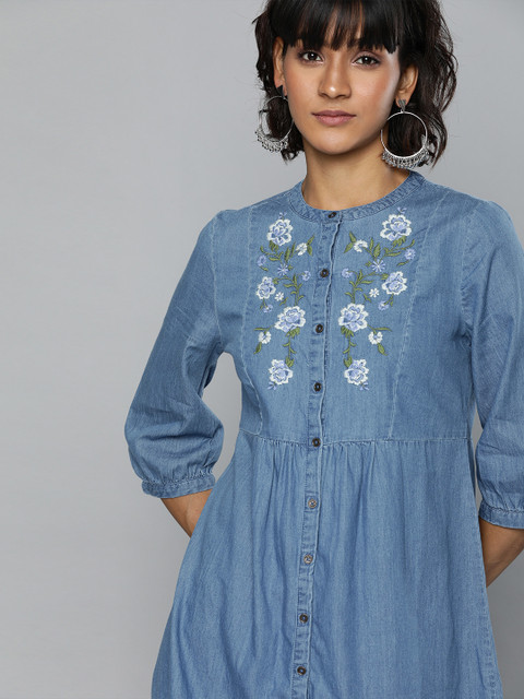 

Chemistry Women Blue Embroidered Gathered Denim High-Low Tunics