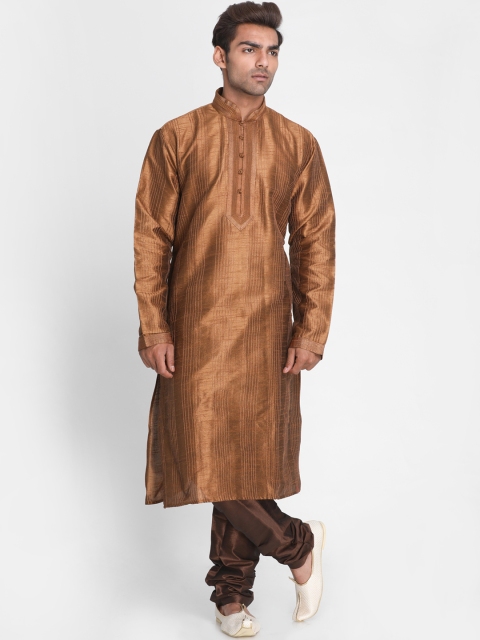 

Lakshya by Manish Men Brown Solid Kurta with Churidar
