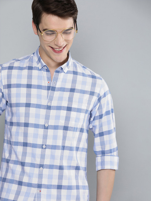

Mast & Harbour Men White & Blue Regular Fit Checked Casual Shirt