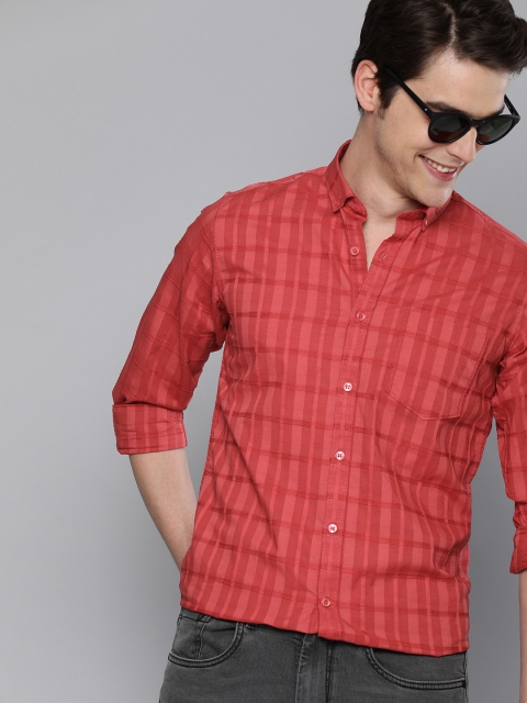 

Mast & Harbour Men Red Regular Fit Self Design Casual Shirt