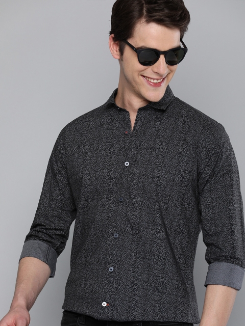 

Mast & Harbour Men Black & Grey Slim Fit Printed Casual Shirt