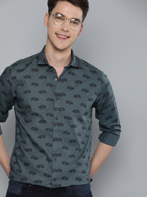 

Mast & Harbour Men Grey & Black Regular Fit Printed Casual Shirt
