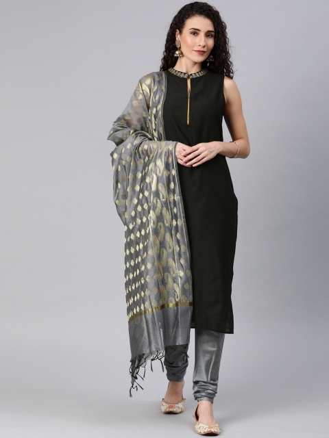 

Anouk Women Black Solid Kurta Set With Embroidered Detailing
