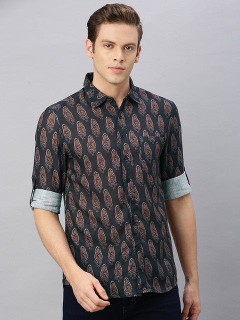 

Anouk Men Black & Maroon Regular Fit Printed Casual Shirt