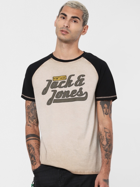 

Jack & Jones Men Beige Printed Round Neck Sustainable T-shirt