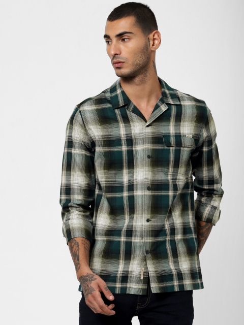 

Jack & Jones Men Green & Off-White Regular Fit Checked Casual Shirt