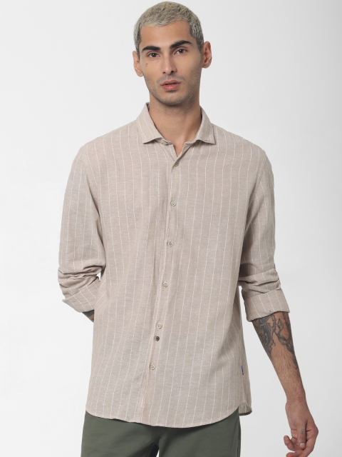 

Jack & Jones Men Beige & White Regular Fit Striped Casual Shirt