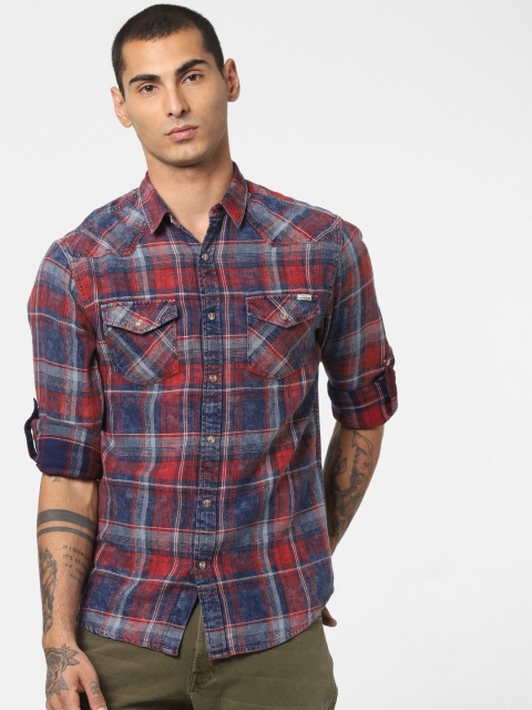 

Jack & Jones Men Red & Navy Blue Regular Fit Checked Casual Shirt