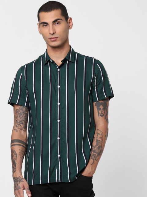 

Jack & Jones Men Teal Blue & White Regular Fit Striped Casual Shirt