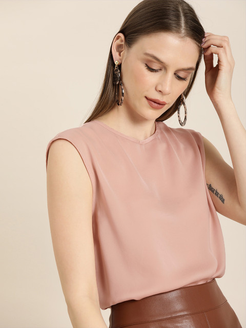 

her by invictus Women Peach Solid Top