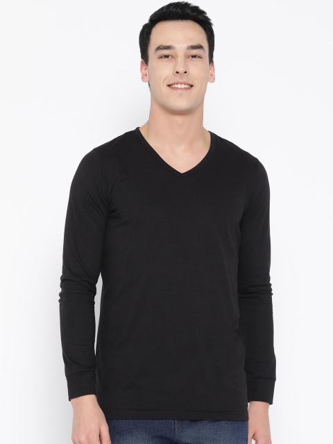 

Unisopent Designs Men Black Solid V-Neck T-shirt