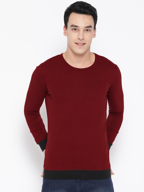 

Unisopent Designs Men Maroon Solid Round Neck T-shirt